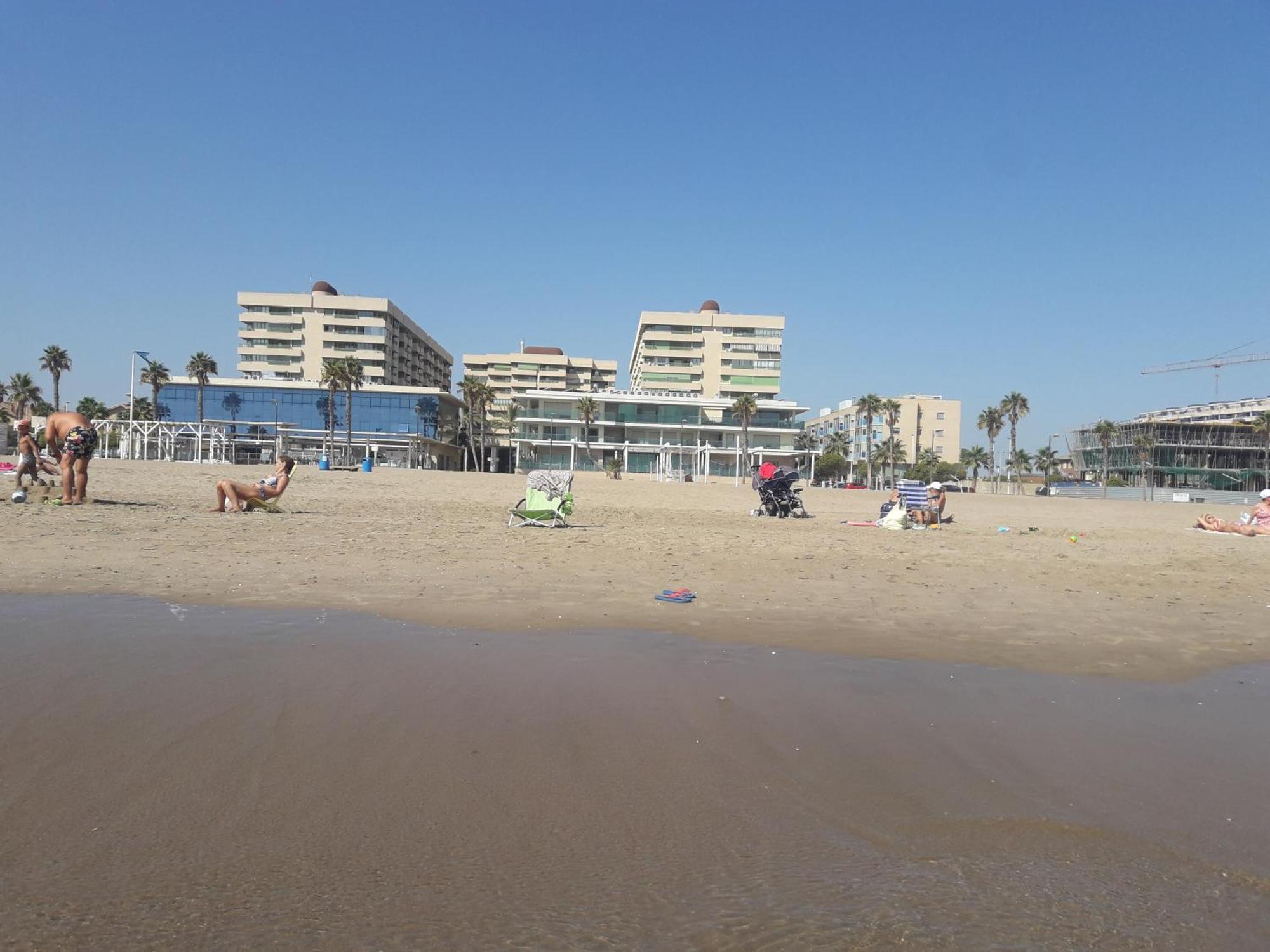 Apartamento Dos Habitaciones Primera Linea De Playa 瓦伦西亚 外观 照片