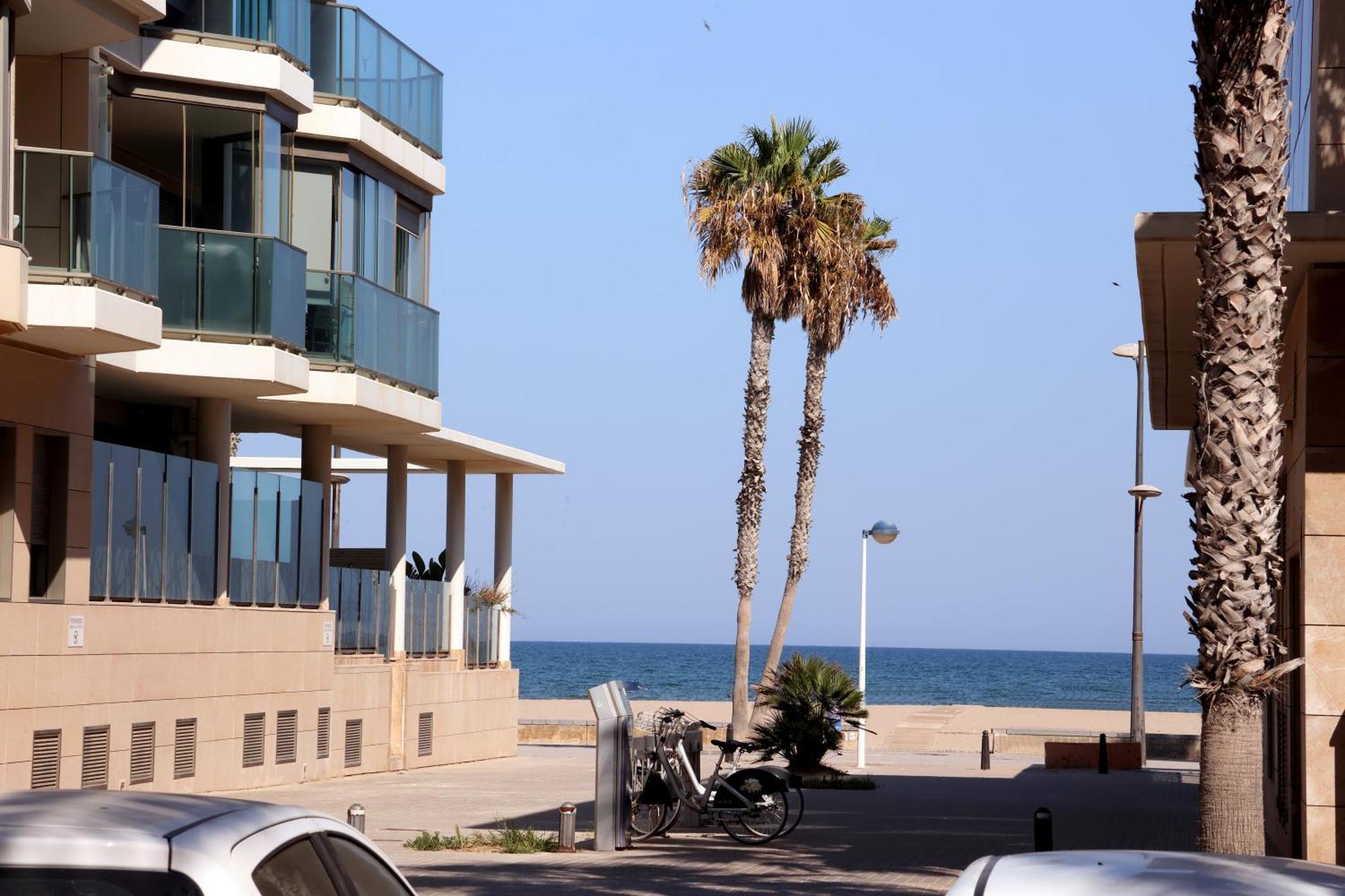 Apartamento Dos Habitaciones Primera Linea De Playa 瓦伦西亚 外观 照片