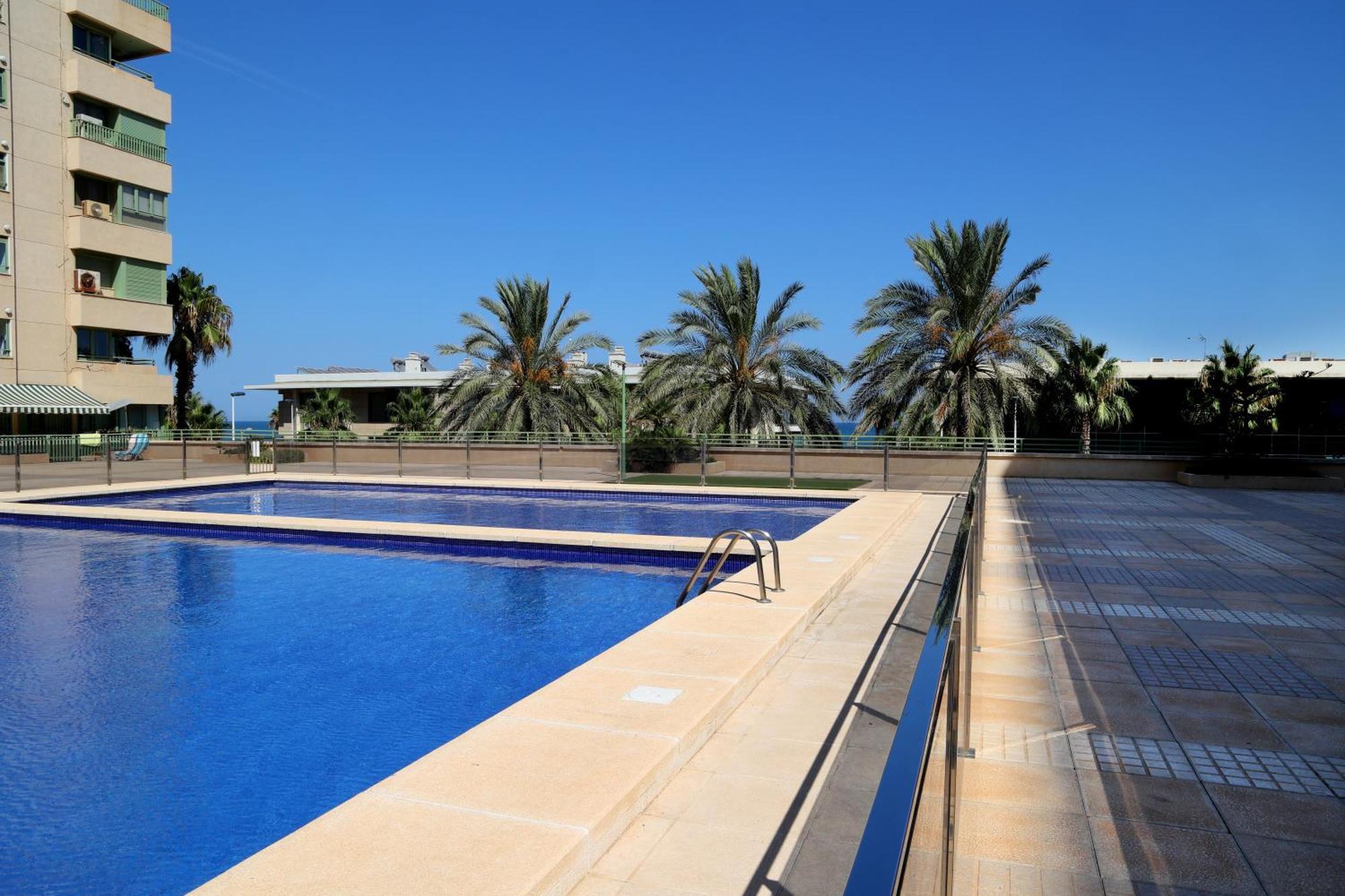 Apartamento Dos Habitaciones Primera Linea De Playa 瓦伦西亚 外观 照片