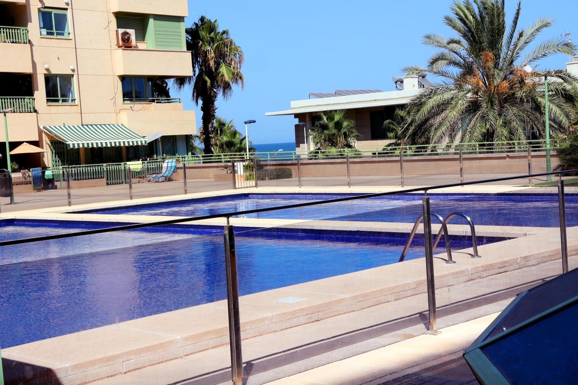 Apartamento Dos Habitaciones Primera Linea De Playa 瓦伦西亚 外观 照片